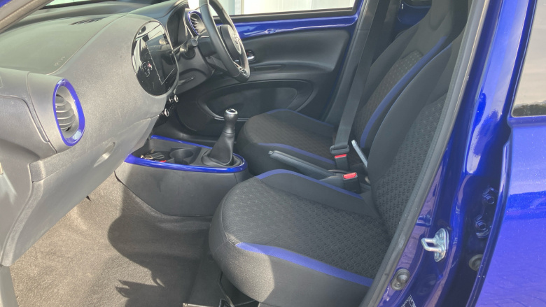 Toyota Aygo X 1.0 VVT-i Edge 5dr Petrol Hatchback